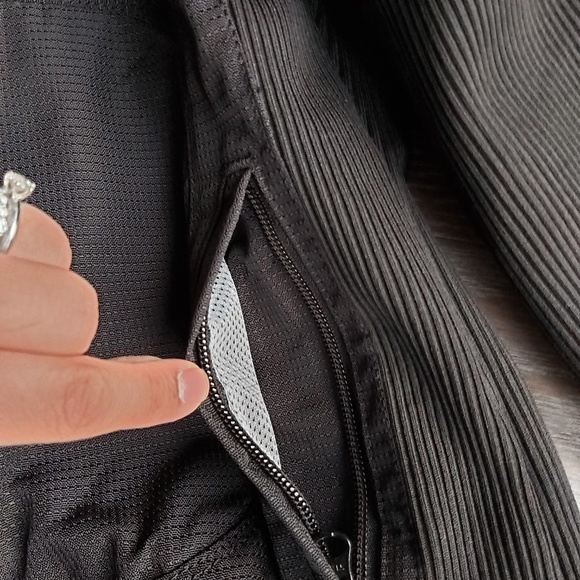 ICON Merc Black Armor Asphalt Tech Moto Jacket - Picture 6 of 8